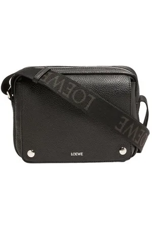 Loewe Messenger Bag XS Pebble aus genarbtem Kalbsleder