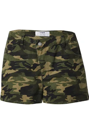 ABOUT YOU Shorts 