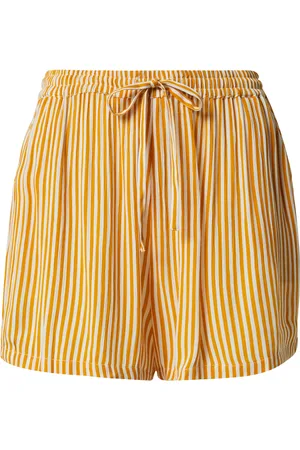 ABOUT YOU Shorts 
