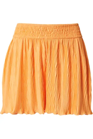ABOUT YOU Shorts 