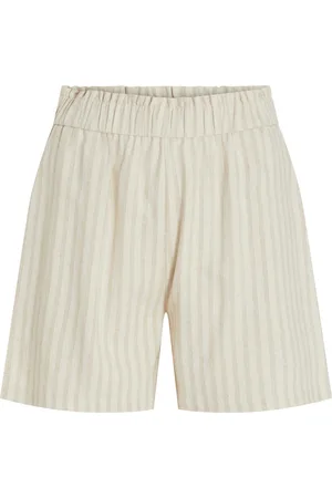 VILA Shorts 