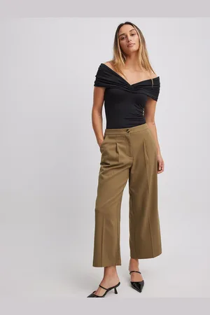 NA-KD Bundfaltenhose