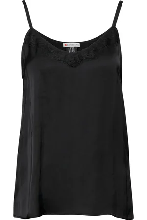 Street one Top