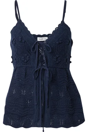 Hollister Stricktop