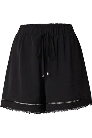 ABOUT YOU Shorts 