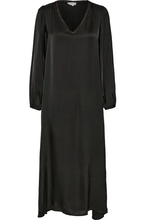 Cream Kleid 
