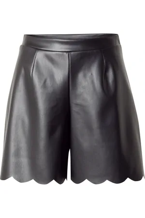ABOUT YOU Shorts 