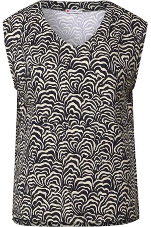 Street one Top