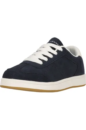 Endurance Sneaker 