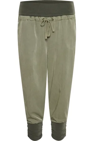 Cream Hose