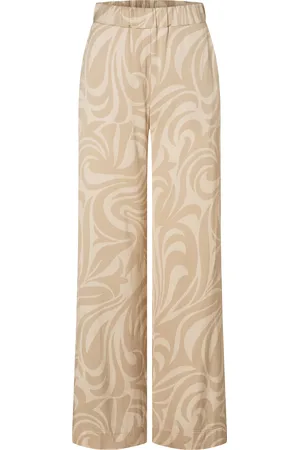 Ana Alcazar Hose 