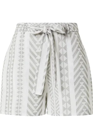 ABOUT YOU Shorts 