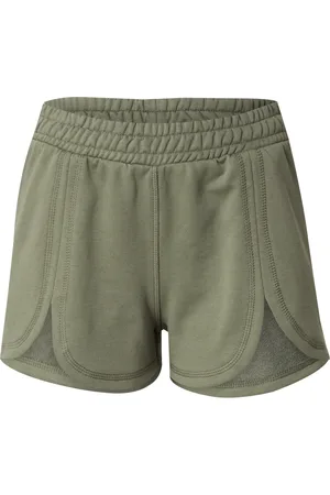 ABOUT YOU Shorts 