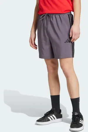 adidas Essentials 3-Streifen Chelsea Shorts