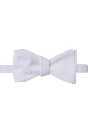 Hackett Mens Marcela Sized Bowtie Fliege, , 145