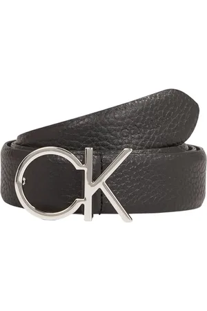Calvin Klein Damen Gürtel Ck Logo Belt 3.0 Pebble aus Leder