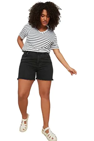 Trendyol Damen Women Normal Waist Fit Skinny Plus Size Shorts & Bermuda Pants, , 42 Größen