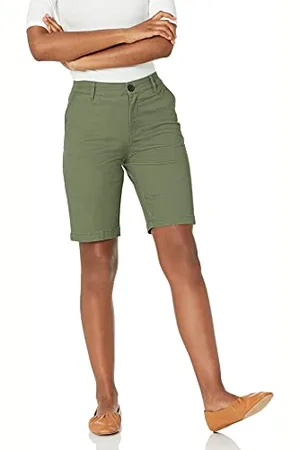 Amazon Damen Khaki-Bermudashorts mit mittelhohem Bund schmaler Passform und 25 cm Schrittlänge, , 48