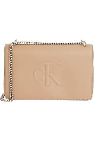 Calvin Klein Damen Umhängetasche Sculpted Flap mit Tragekette, Grau (Crockery), Einheitsgröße