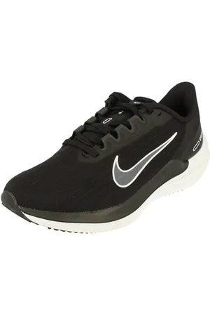 Nike Damen Air Winflo 9 Sneaker, Black/White-DK Smoke Grey-Pure Platinum, 38.5 EU