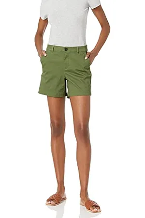 Amazon Damen Mittelhohe schmal geschnittene Khaki-Shorts mit 13 cm Schrittlänge (erhältlich in gerader und kurviger Passform), , 40