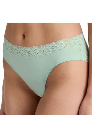 Calida Natural Comfort Lace Slip Damen, Regular Cut, aus hochwertiger Supima-Baumwolle, mit femininen Spitzendetails