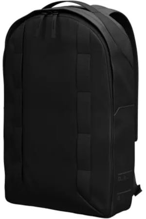 Db Journey Skateboarding Essential Rucksack, 12 l, Lehrbücher und Laptops, geräumig, Skateboard-Gurte, minimalistisches Design, Schwarz, Schwarz