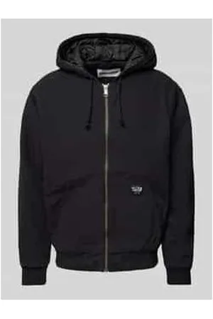 Review Jacke mit Label-Patch
