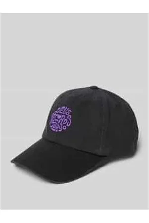 Deus Basecap mit Label-Stitching Modell 