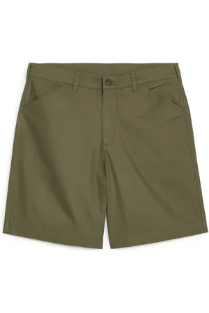 ARKET Chinoshorts - Grün
