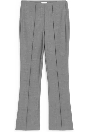 ARKET Schmale Hose - Grau