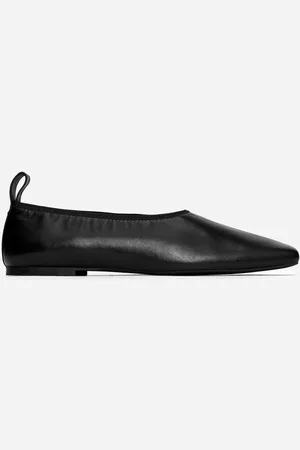 ARKET Flacher Lederschuh Mit Eckiger Spitze