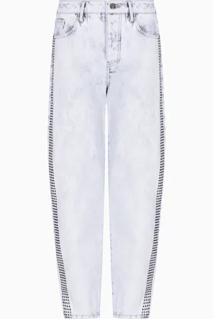 Armani Exchange Carrot Fit Jeans aus steifem Denim mit Nieten