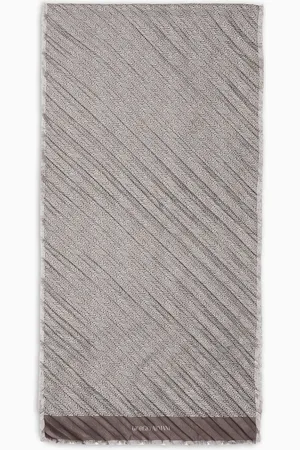 Giorgio Armani Schal aus Seide mit Plissierung