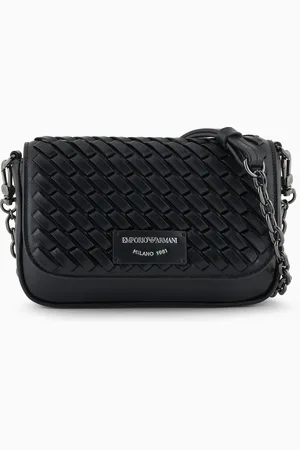 Emporio Armani Minitasche aus geflochtenem Leder mit Kettenschultergurt