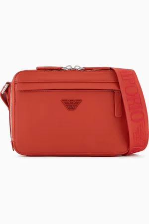 Emporio Armani ASV Mini-Kamera-Tasche aus neu aufbereitetem Saffiano-Leder mit Adler-Plakette