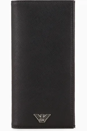 Emporio Armani ASV Yen-Halter aus wiederaufbereitetem Saffiano-Leder mit Adler-Plakette