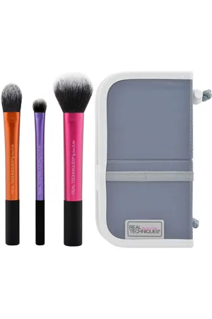 Real Techniques Travel Essentials 1400