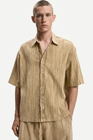 Bershka Boxy Plisseehemd Mit Kurzen Ärmeln Herren Xs Khaki