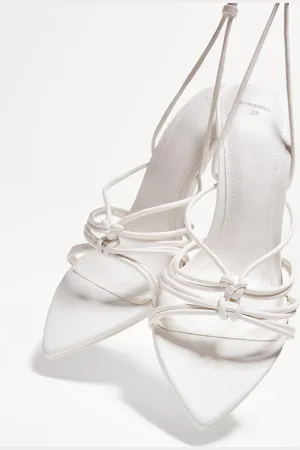 Bershka Metallic-Absatzsandalen Zum Schnüren Damen 35 Weiss
