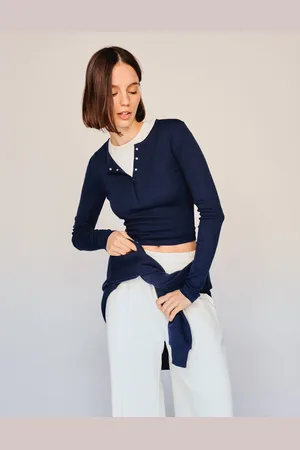 Bershka Langärmliges Shirt Mit Rundem Ausschnitt Und Kurzer Knopfleiste Damen Xs Marinenblau