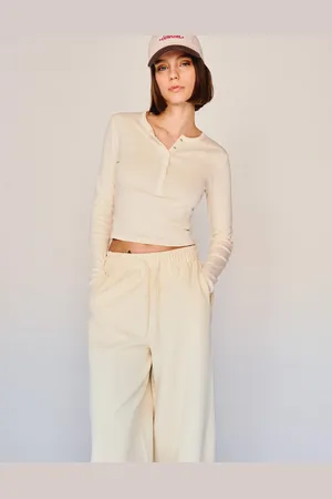 Bershka Langärmliges Shirt Mit Rundem Ausschnitt Und Kurzer Knopfleiste Damen Xs Beige