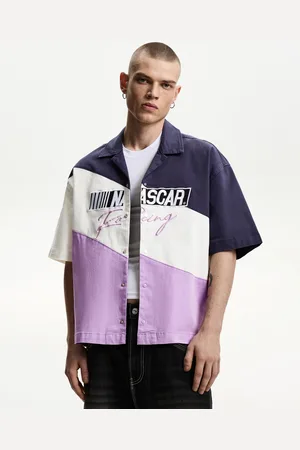 Bershka Boxy-Fit-Hemd Nascar Mit Kurzen Ärmeln Und Print Herren S Violett