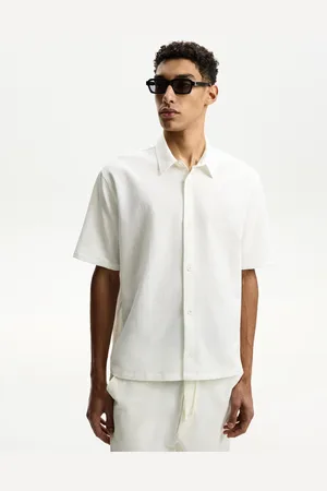 Bershka Plissiertes Hemd Mit Kurzen Ärmeln Herren Xs Grbrochenes Weiss