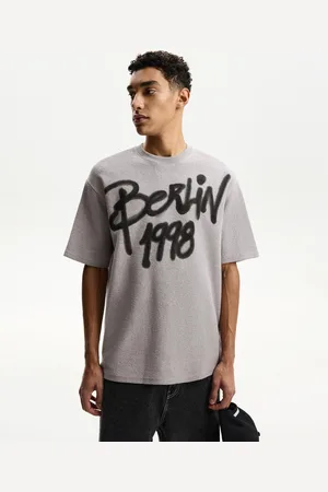Bershka T-Shirt Aus Plüsch Mit Print Herren Xs Grau