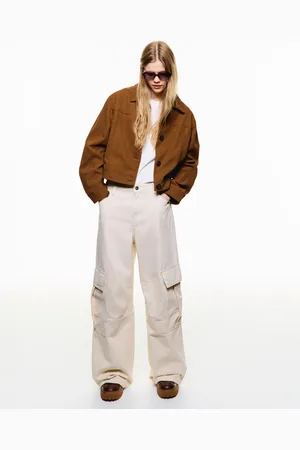Bershka Utility-Cargohose Damen 10-12 Rohweiß
