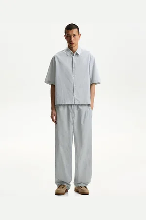 Bershka Hemd Im Boxy-Fit Mit Kurzen Ärmeln Und Textur Herren Xs Blau