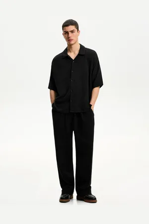 Bershka Wide-Leg-Hose Aus Crêpe Herren Xs Schwarz