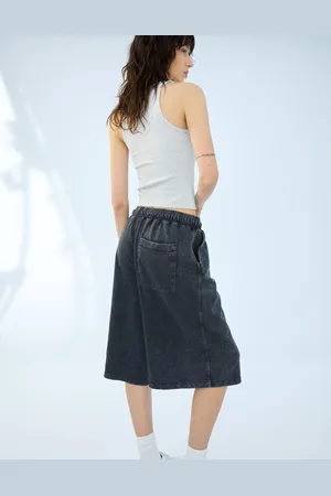 Bershka Voluminöse Sweatshorts Im Jort-Stil Damen Xs Grau