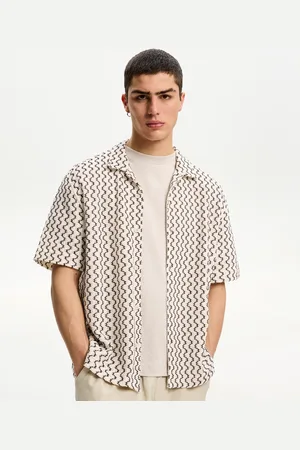 Bershka Rustikales Hemd Mit Kurzen Ärmeln Herren Xs Rohweiß